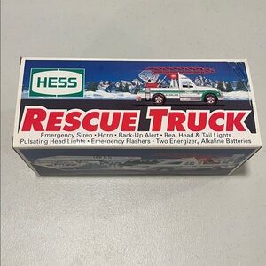 NIB 1994 Hess Rescue Truck